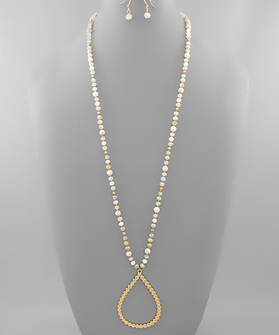 Teardrop Pendent Bead Necklace
