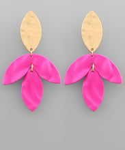 Load image into Gallery viewer, Leaf Dangle Marquise Earrings
