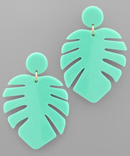 Load image into Gallery viewer, Leaf Earrings
