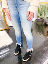 Load image into Gallery viewer, Light Washed Fringe Skinny Jeans
