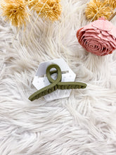 Load image into Gallery viewer, Matte Hair Clips
