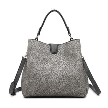 Load image into Gallery viewer, Tati Hobo Bag
