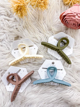 Load image into Gallery viewer, Matte Hair Clips
