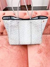 Load image into Gallery viewer, Neoprene Tote- Grey Fawn
