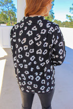 Load image into Gallery viewer, Lisa Cheetah Button Up- Black
