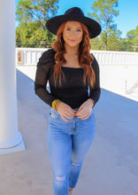 Load image into Gallery viewer, Bailie Square Neck Ruched Crop- Black
