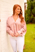 Load image into Gallery viewer, Whitlee Collared Button Down Top

