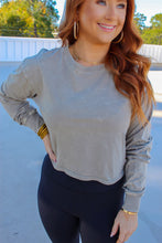 Load image into Gallery viewer, Ameila Acid Wash Crop- Olive
