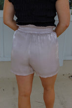 Load image into Gallery viewer, Merrit Hight Waisted Shorts- Cream
